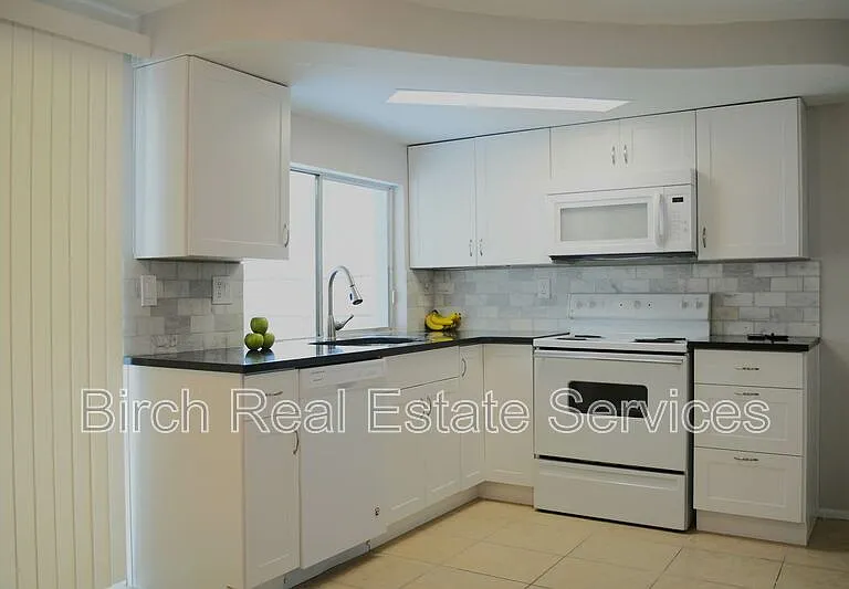 3327 Williamsburg Loop — Photo 2