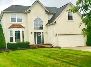 32 Tara Dr, Mount Laurel, NJ 08054