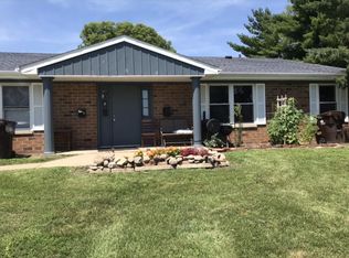 101 N McReynolds Ct, Peoria, IL
