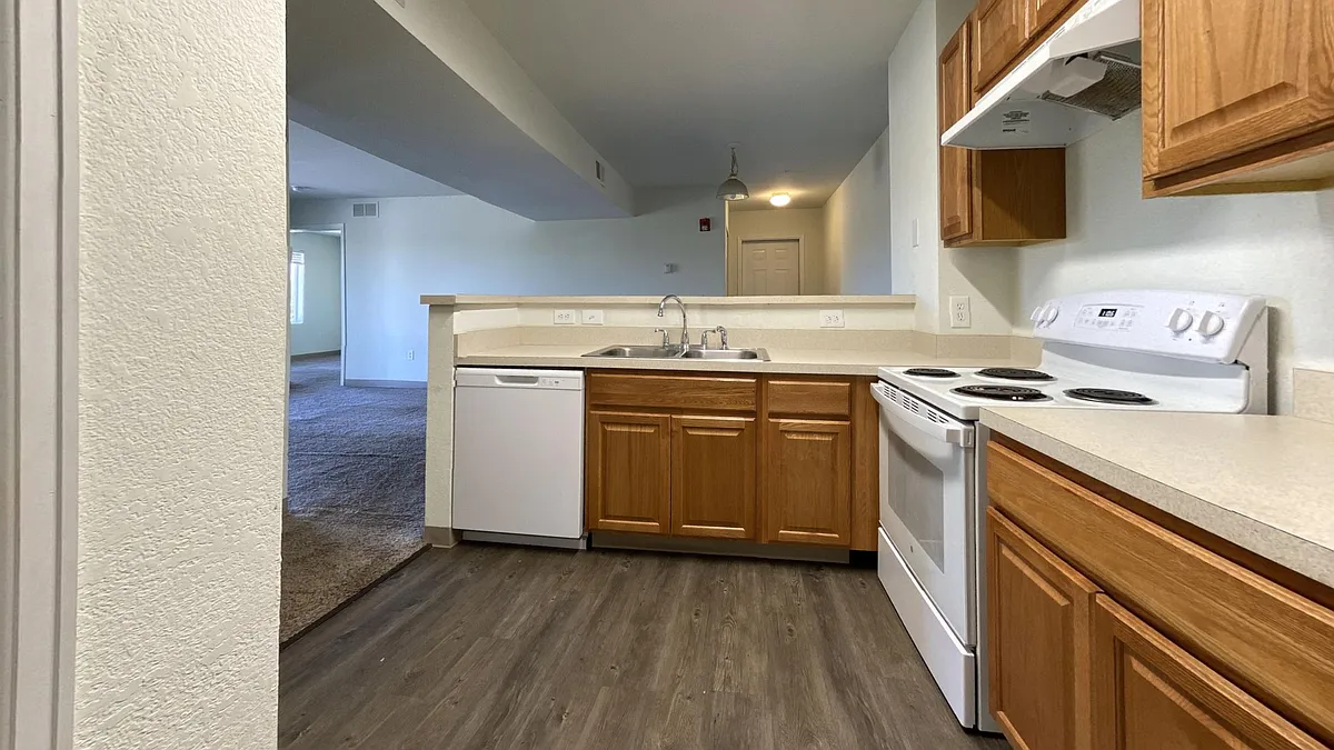 Building Photo - 201 Ten Mile Dr #207