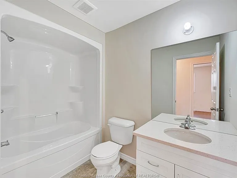 397 Hemlock Ln #MAIN — Photo 7