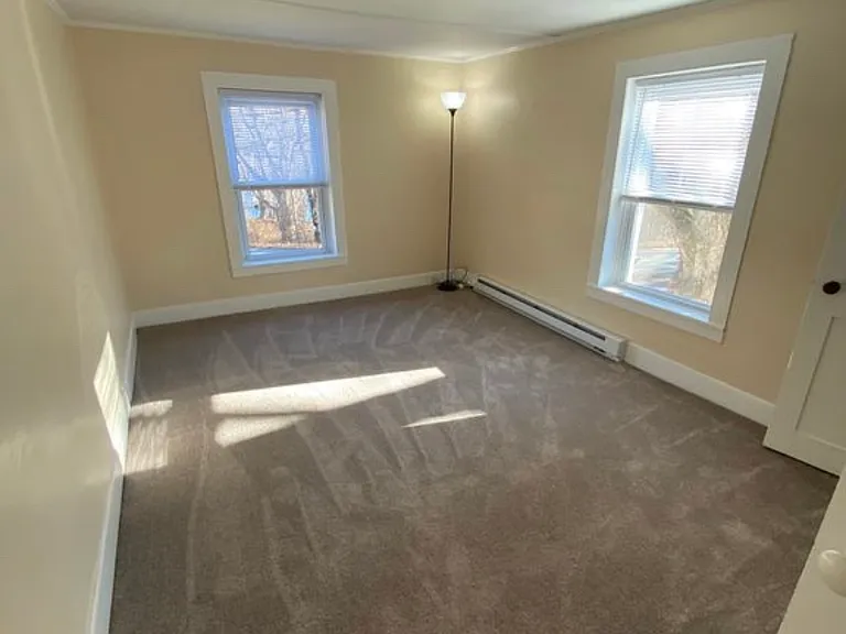 45 Gifford St #2 — Photo 6