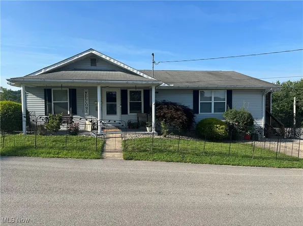 924 W High St, Harrisville, WV 26362