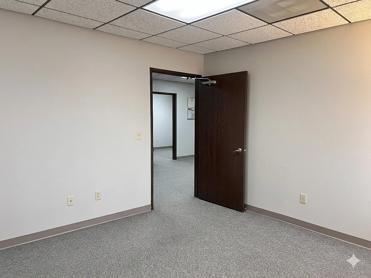 112 N ASAP Valley Professional Plaza - Bldg B Suite 109 — Photo 4