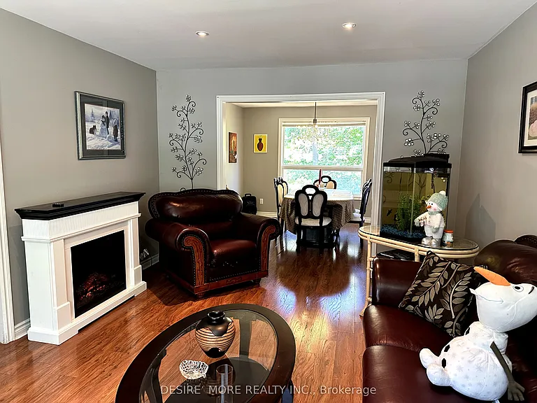 54 Mayfair Dr N #SE — Photo 6