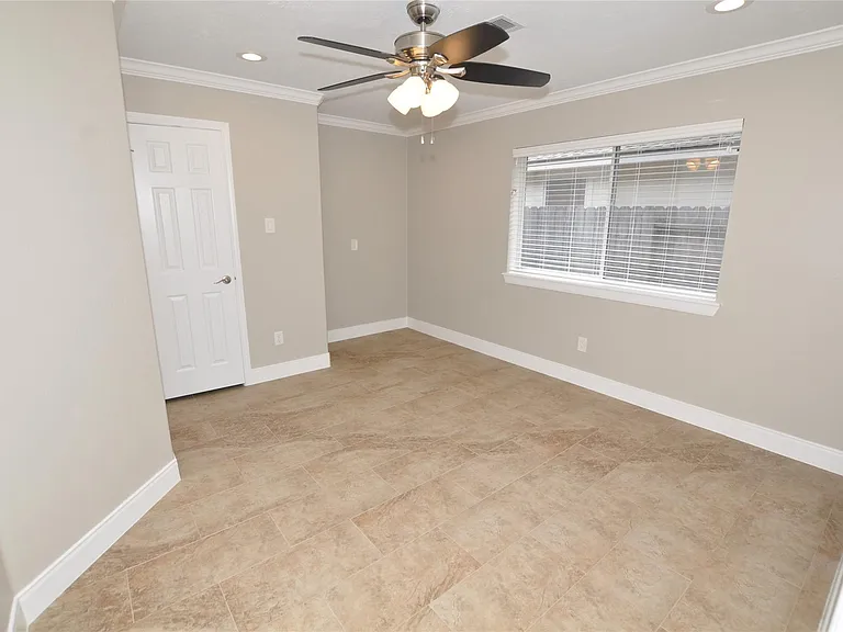 26983 Crown Haven Dr — Photo 13