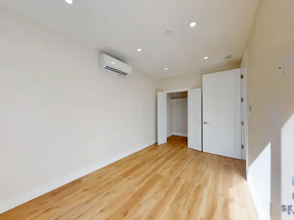 694 Rutland Road image 9 of 15