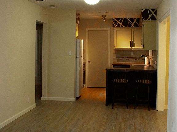 4th image of 5729 Maywood Dr