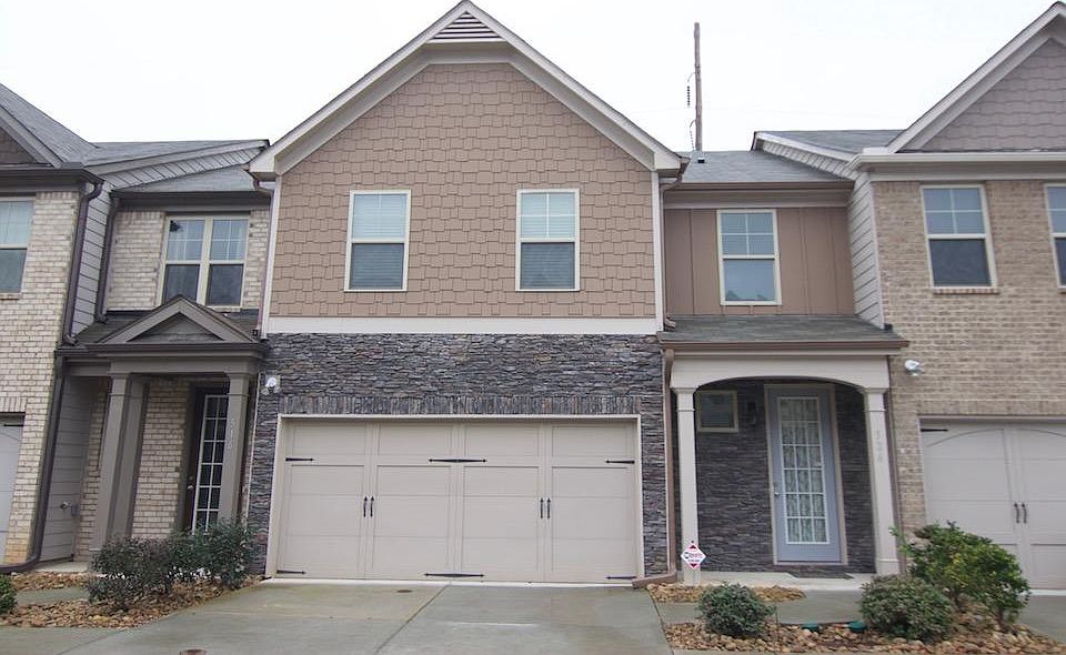Gloomy day, beautiful home :)