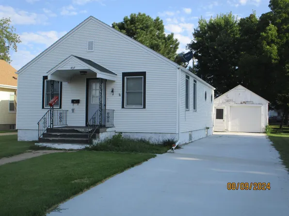 407 E Braasch Ave, Norfolk, NE 68701
