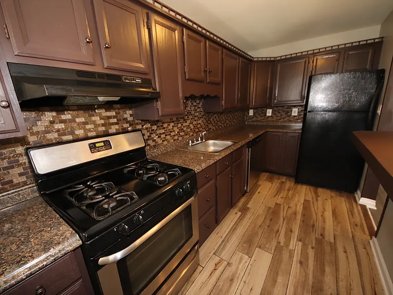 7517 School Ave — Photo 10