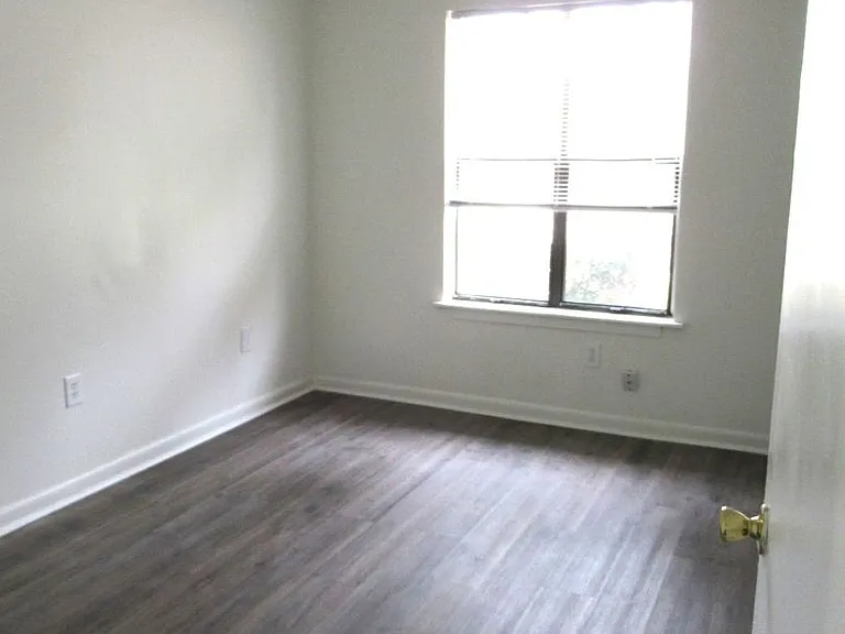 251 Rast St #K-3 — Photo 8