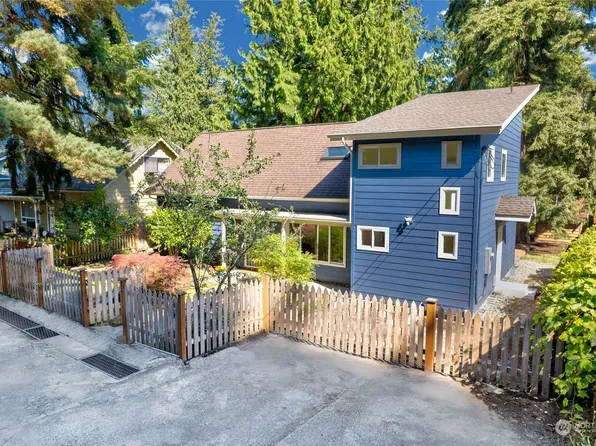 14802 Stone Avenue N, Shoreline, WA 98133