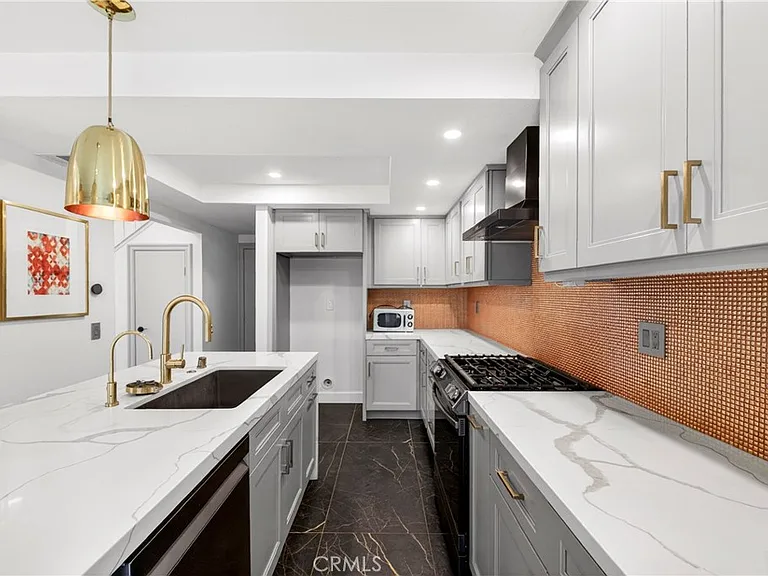 1034 Creekside Dr — Photo 13