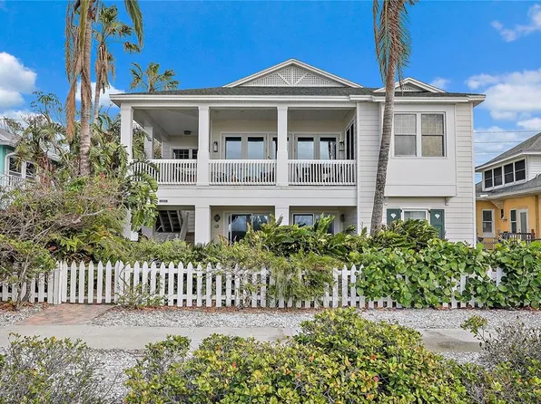 2103 Gulf Way, St Pete Beach, FL 33706