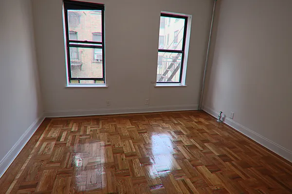 Rented by PMG Real Estate  | media 11