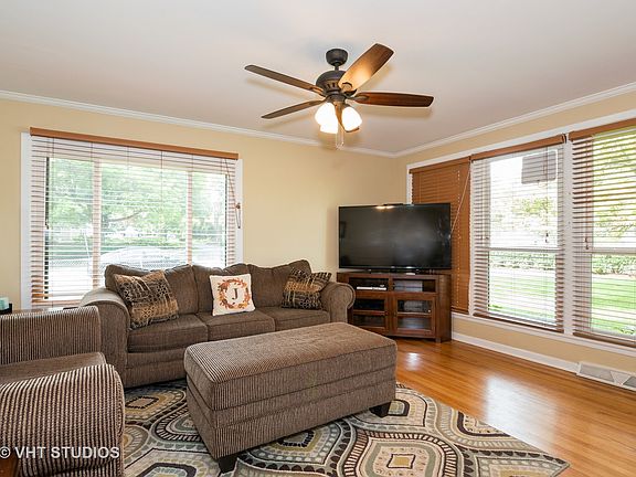 2nd image of 1521 S Highland Ave
