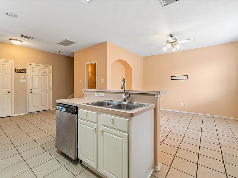 3318 Palston Bend Ln — Photo 10