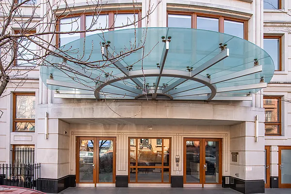 Sold by Compass | media 19