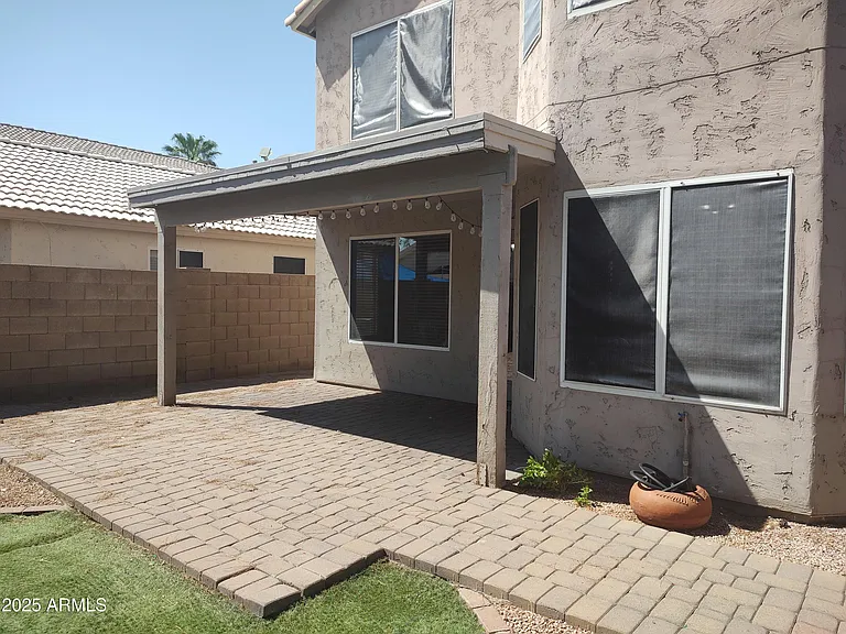 3239 E Kerry Ln — Photo 23
