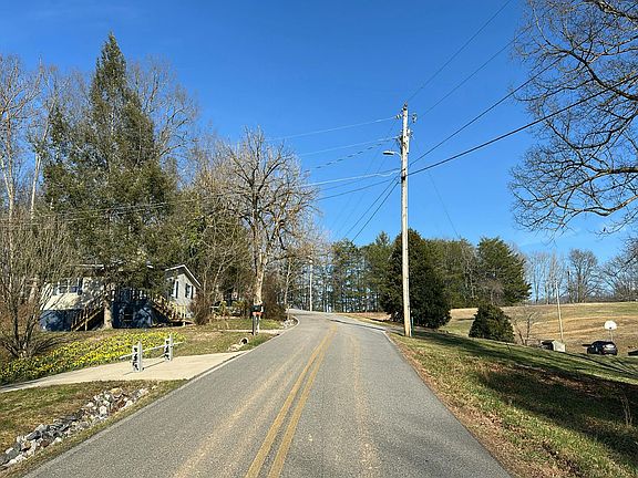 4th image of 288 Kimsey St