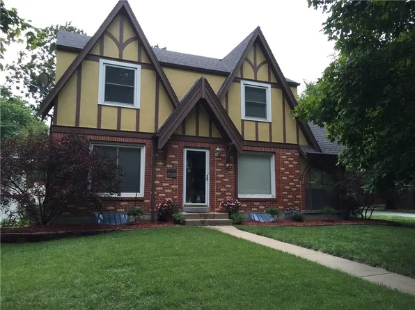 7928 Charlotte St, Kansas City, MO 64131