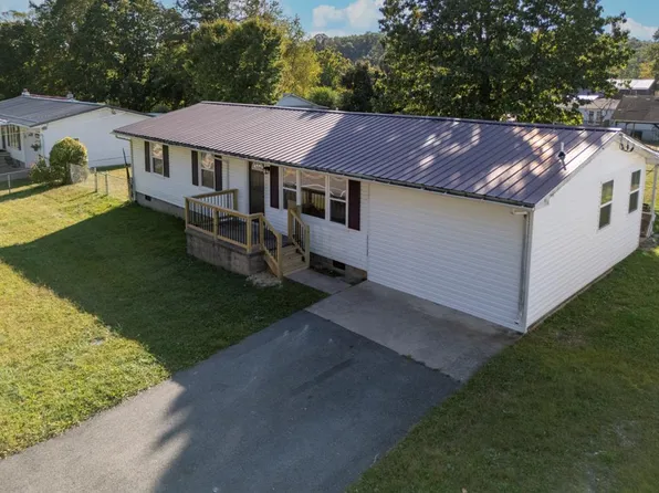 252 Halstead St, Oak Hill, WV 25901
