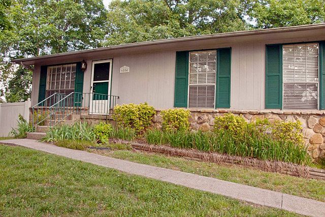 1st image of 6804 Ellesmere Dr