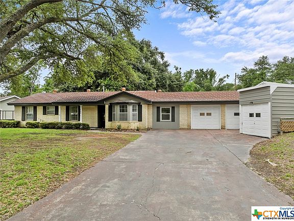 3rd image of 2106 Vogel Ave