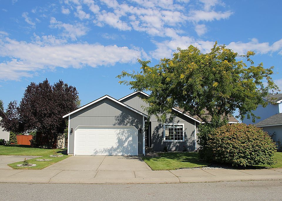 1st image of 18923 E Shannon Ln