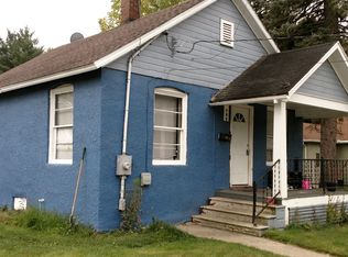 105 E Jerolene St, Sturgis, MI 49091