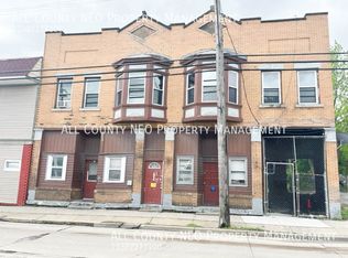 5917 Storer Ave APT 2, Cleveland, OH