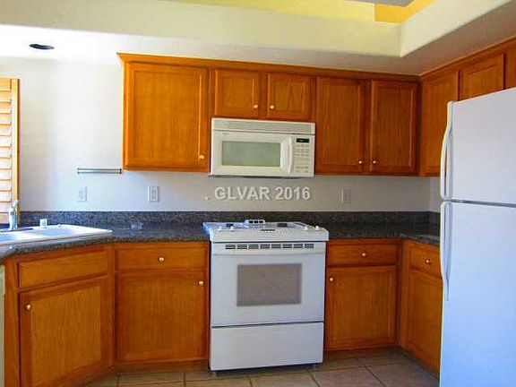 5th image of 7677 Glorietta Bay Ct
