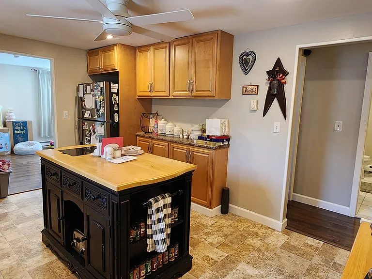 260 Connecticut Ave #2 — Photo 13