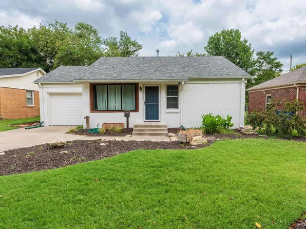 2126 N Hood St, Wichita, KS 67203