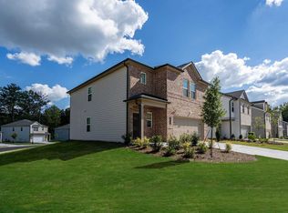 8317 Hunters Grove Rd, Union City, GA 30291