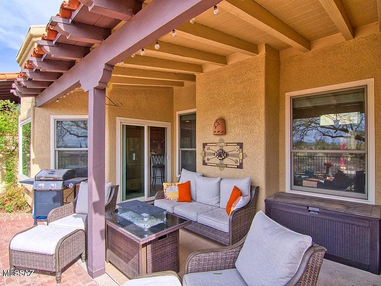 1232 E Camino Diestro — Photo 39