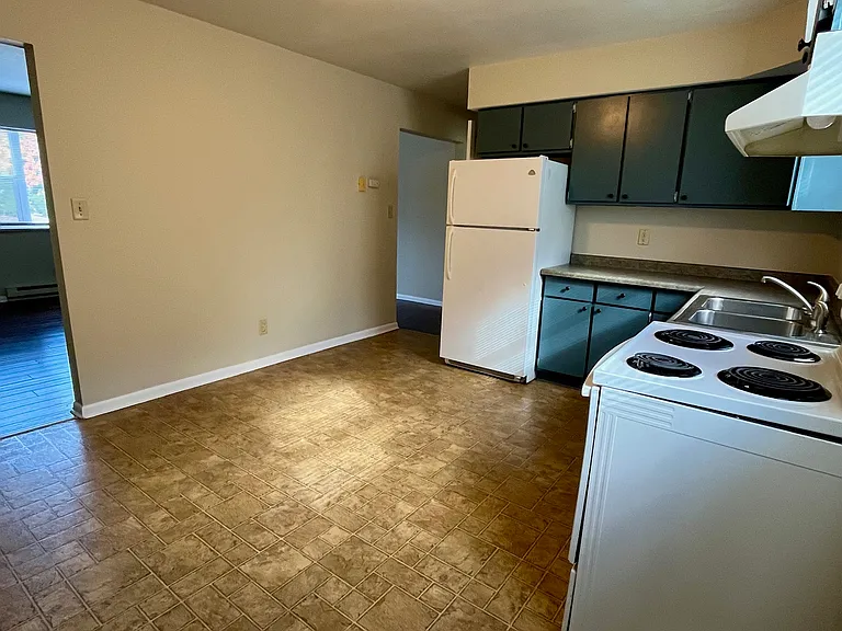 320 E Canedy St #4 — Photo 3