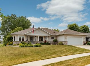 5284 Middlebrook Dr NW, Rochester, MN 55901