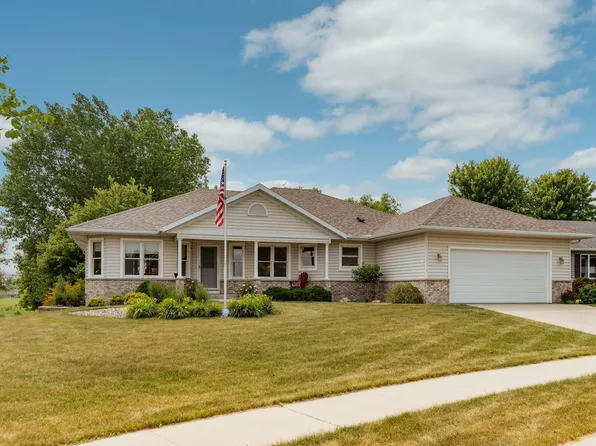 5284 Middlebrook Dr NW, Rochester, MN 55901