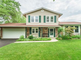 404 N Pinecrest Rd, Bolingbrook, IL 60440