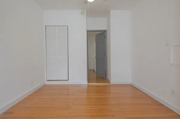 Rented by Delta Commercial Real Estate | media 13