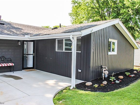 2nd image of 3539 Ivanhoe Dr
