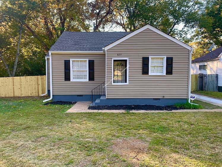 1st image of 825 Bowen Cir