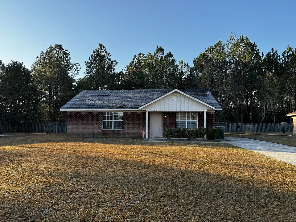 763 Jeanette Cir