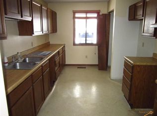 1126 Parkwood Rd, Rapid City, SD 57701