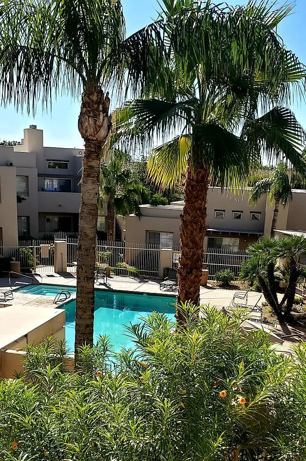2 bed, 1150 sqft, $2,200 — Photo 1