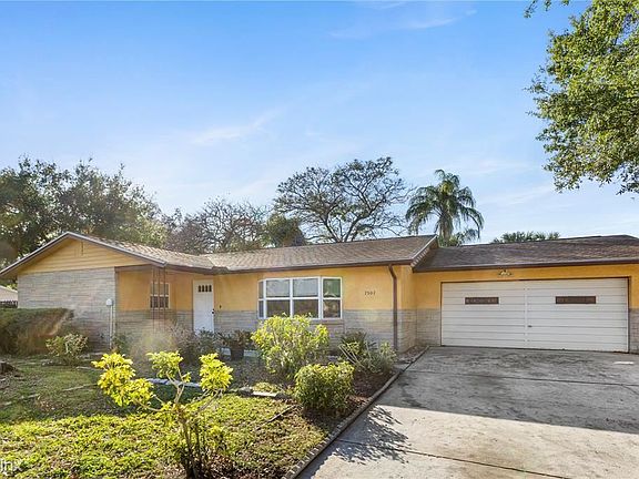 3rd image of 7502R Oakvista Cir