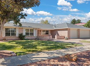 5817 Royal Oak Dr NE, Albuquerque, NM 87111