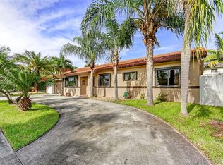 15245 SW 99th Ct, Miami, FL 33157